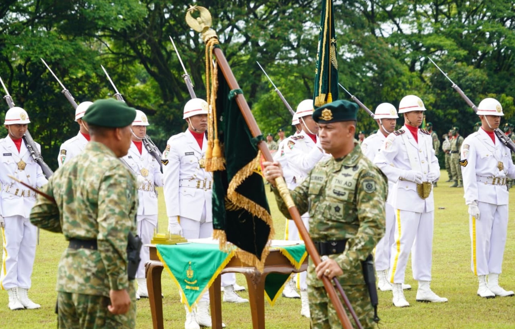 Pangdivif 2 Kostrad Pimpin Serah Terima Jabatan Danbrigif 9/DY
